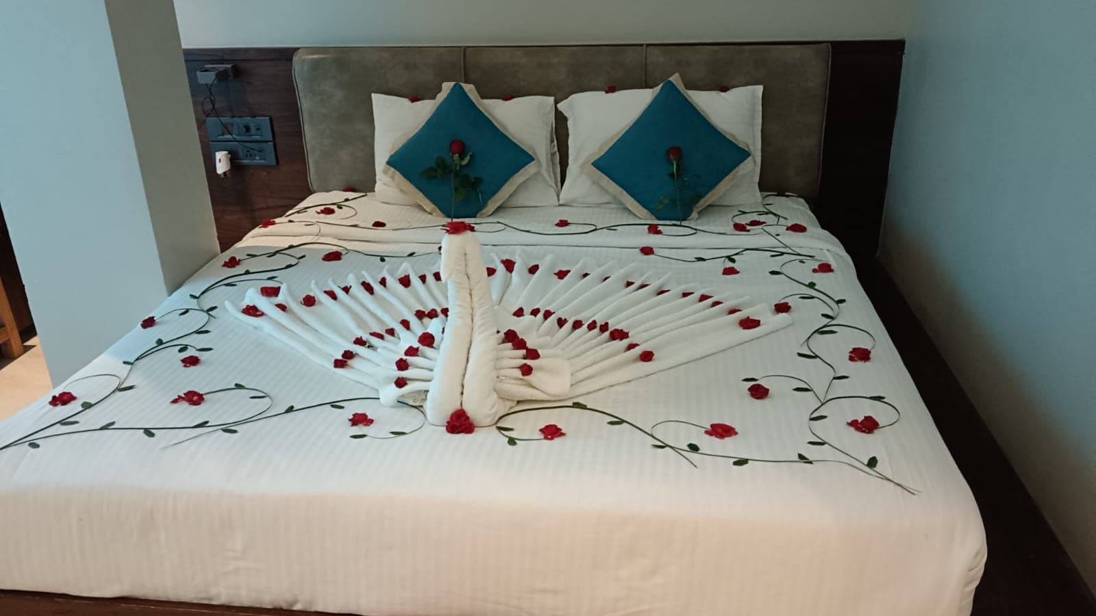Romantic Candle Decoration