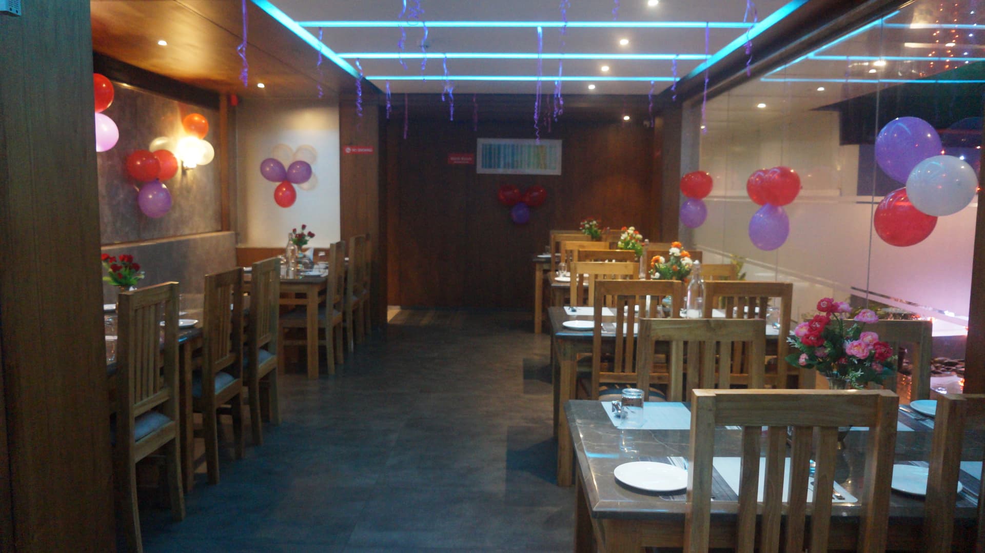 Restaurant — Bar Counter